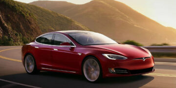 Aumenta el costo de automóviles debido a la inflación en las materias primas