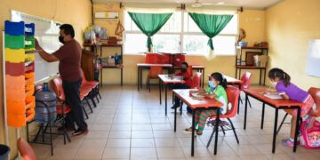 Clases presenciales en el Estado de México serán voluntarias: Del Mazo