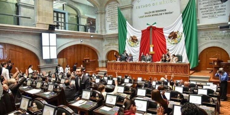 Nueva Constitución mexiquense estaría lista en 2022
