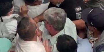 Viral: Comerciantes se agarran a golpes en Cuautitlán México