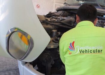 Aumenta la verificación vehicular en Edomex