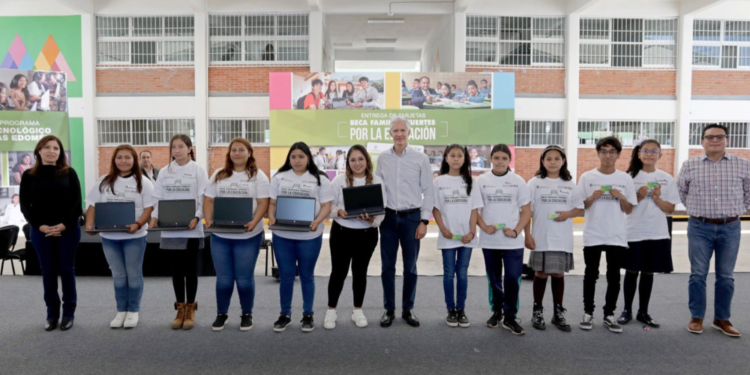 Gobernador Del Mazo fortalece la educación en el Estado de México