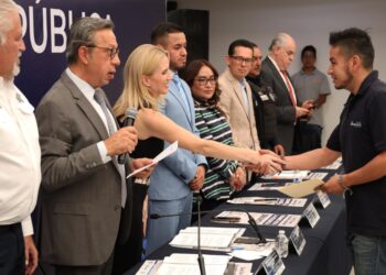 Huixquilucan orienta a más de 6 mil 800 estudiantes en prevención del delito