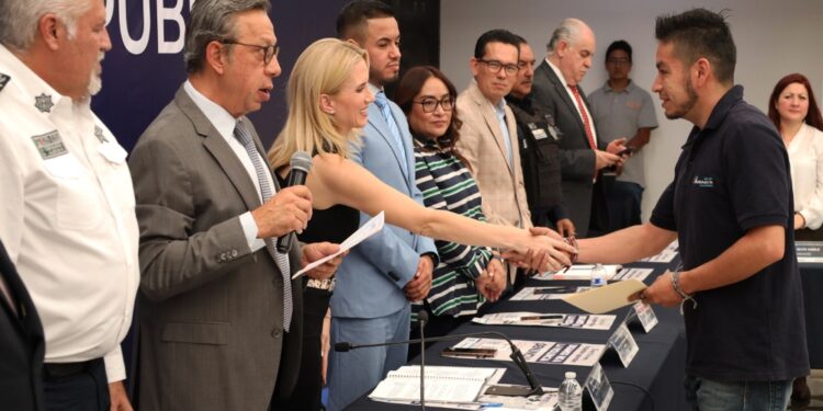 Huixquilucan orienta a más de 6 mil 800 estudiantes en prevención del delito