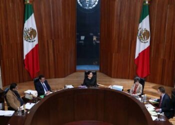 Tribunal electoral ordena paridad en candidaturas presidenciales para 2030