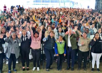 Nueva entrega de tarjetas de apoyo a mujeres en el Edomex