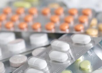 Advierten sobre la prevalencia de medicamentos falsificados en México