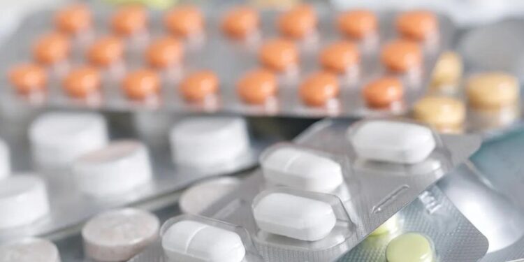 Advierten sobre la prevalencia de medicamentos falsificados en México