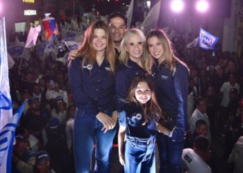 Arranca Romina Contreras campaña por Huixquilucan ante más de 2 mil personas