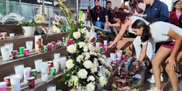 Memorial en San Luis Potosí para víctimas del antro Rich reúne a familiares y amigos