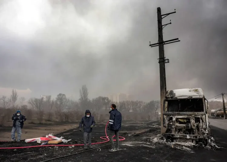 Estados Unidos destruyó 16 buques minadores de Irán en el estrecho de Ormuz, una zona crucial para el petróleo mundial.