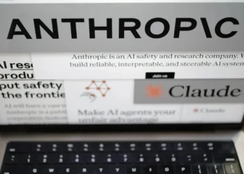 La IA de Anthropic es considerada un riesgo inaceptable para el ejército, según un informe reciente de la UE.