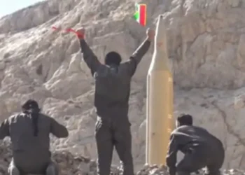 Irán amenaza con cerrar el estrecho de Ormuz en caso de agresiones de Estados Unidos e Israel a sus instalaciones energéticas.