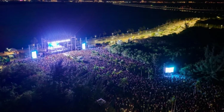 Cancún celebra 56 años de fundación con sesión solemne y festejos
