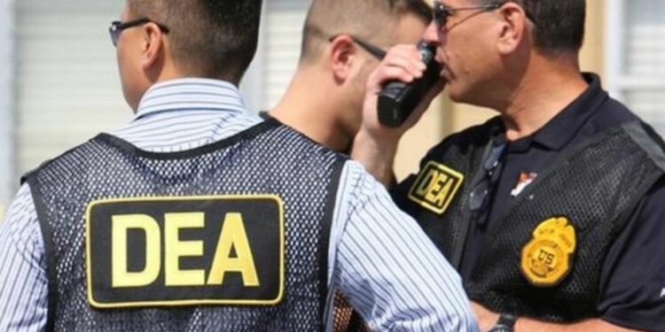 Israel Sánchez Arciga fue condenado a 27 años por traficar metanfetamina desde México a EE. UU.