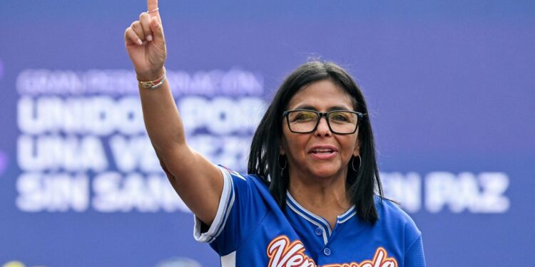 La controversia territorial del Esequibo es objeto de afirmaciones contundentes por parte de Delcy Rodríguez en La Haya.