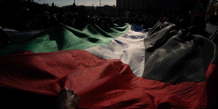 El 12 de junio, París será sede de una reunión internacional para buscar una solución al conflicto entre Israel y Palestina.