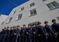 Austria reabre la casa natal de Hitler como comisaría para combatir las peregrinaciones extremistas que rinden homenaje al dictador.