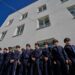 Austria reabre la casa natal de Hitler como comisaría para combatir las peregrinaciones extremistas que rinden homenaje al dictador.