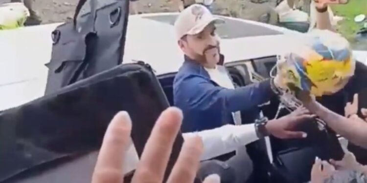 El impulso de Abelardo de la Espriella en Quibdó busca fortalecer la comunidad devastada por el terremoto reciente.