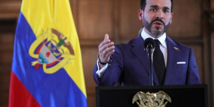 El gobierno colombiano implementa medidas económicas tras terremoto, incluyendo la creación de nuevos impuestos. Descubre más.