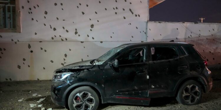 Las recientes acciones de Estados Unidos contra Irán han desatado una serie de ataques en la región, complicando la situación en Oriente Medio.